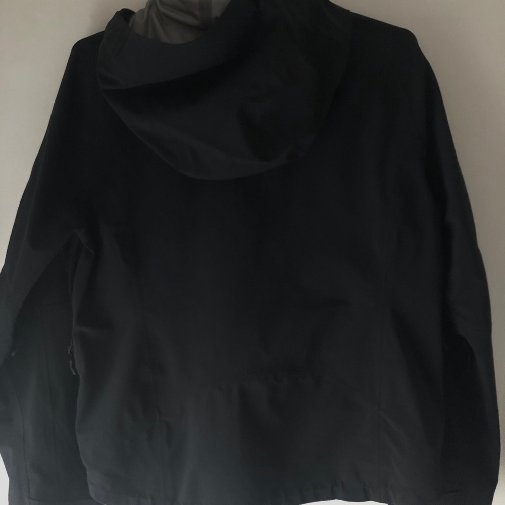 L.L.Bean Jacket - Picture 2 of 3